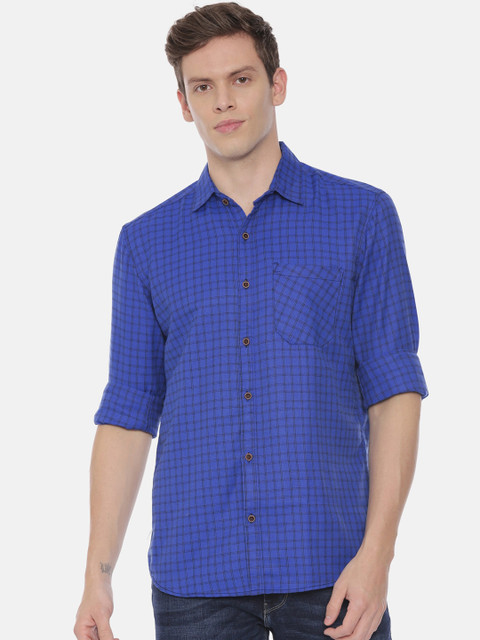 

William White Men Blue Slim Fit Checked Casual Shirt