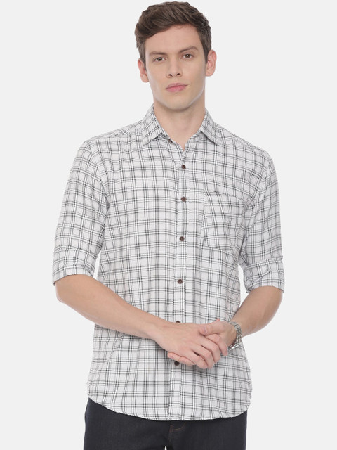 

William White Men White Slim Fit Checked Casual Shirt