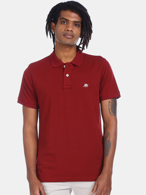 

Aeropostale Men Red Solid Polo Collar T-shirt