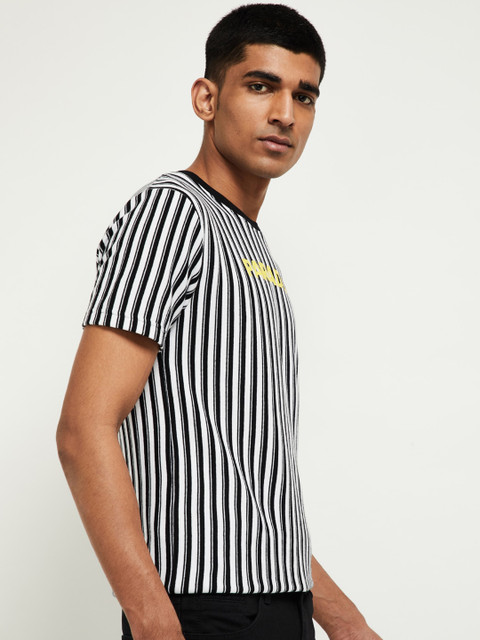 

max Men Black & White Striped Round Neck T-shirt