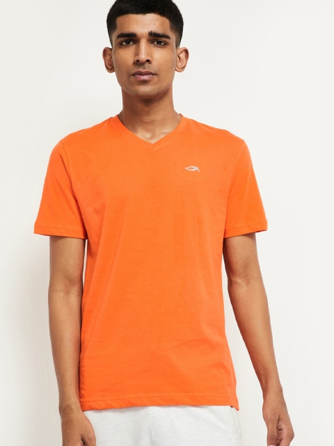 max Men Orange Solid V-Neck T-shirt
