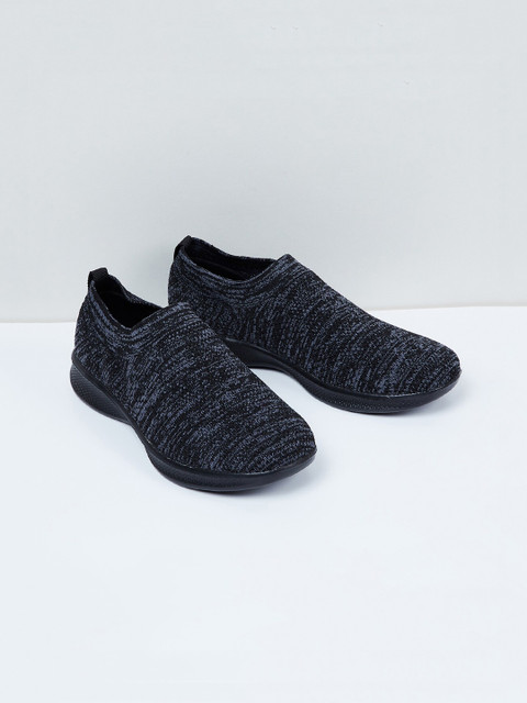 

max Women Black Woven Design Slip-On Sneakers