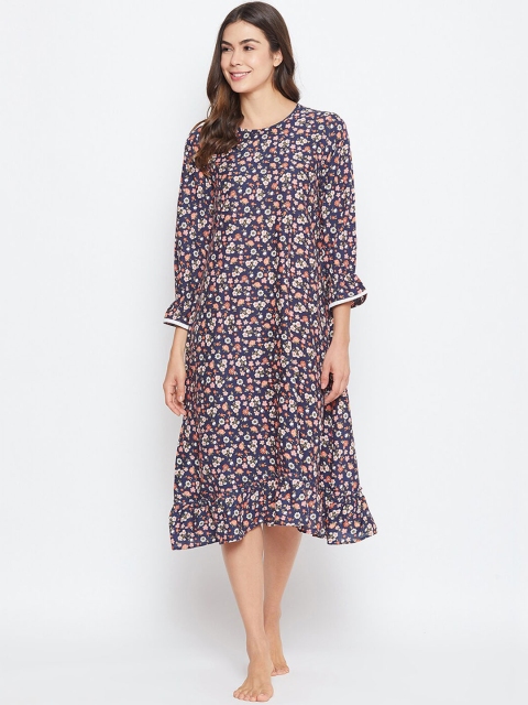 

Clovia Women Blue & Pink Printed Nightdress
