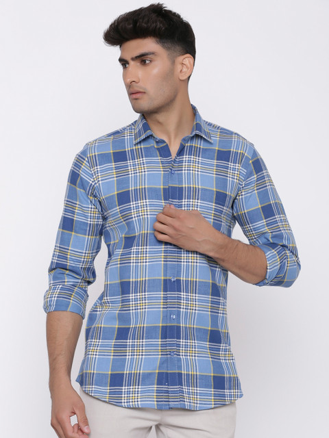 

Tistabene Men Blue Regular Fit Checked Casual Shirt