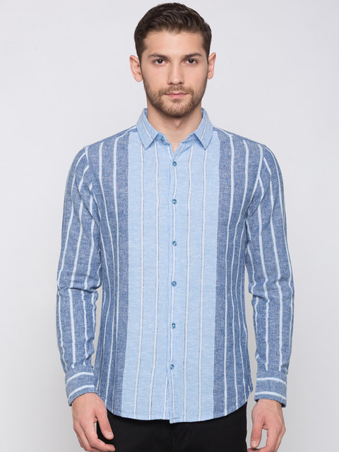 

Globus Men Blue Regular Fit Striped Casual Shirt