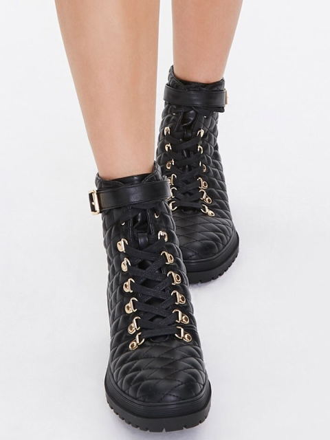 

FOREVER 21 Women Black Solid Heeled Boots