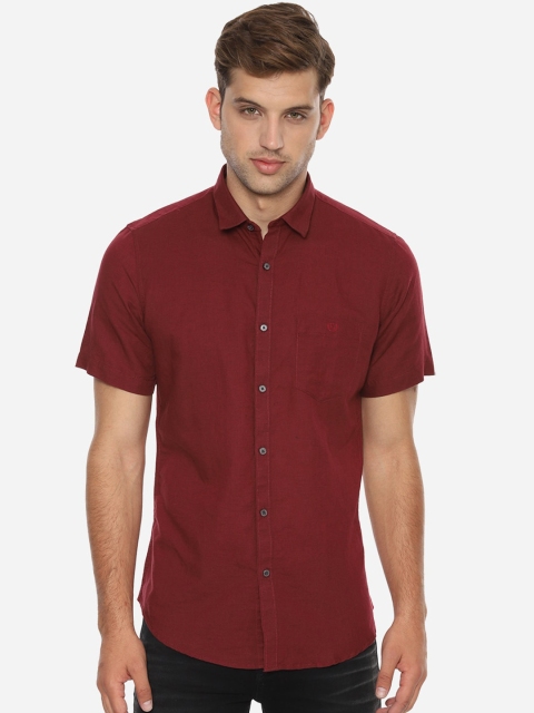 Van Heusen Sport Men Maroon Slim Fit Solid Casual Shirt