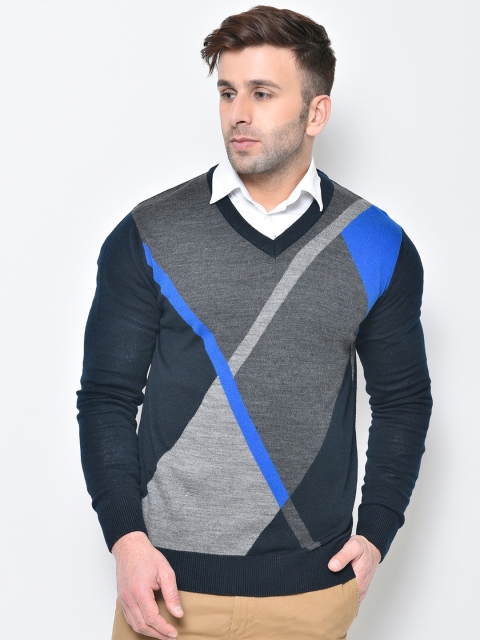 

Chkokko Men Black & Grey Printed Pullover Sweater