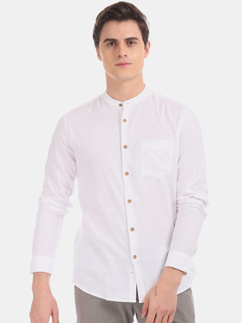 

True Blue Men White Slim Fit Solid Casual Shirt