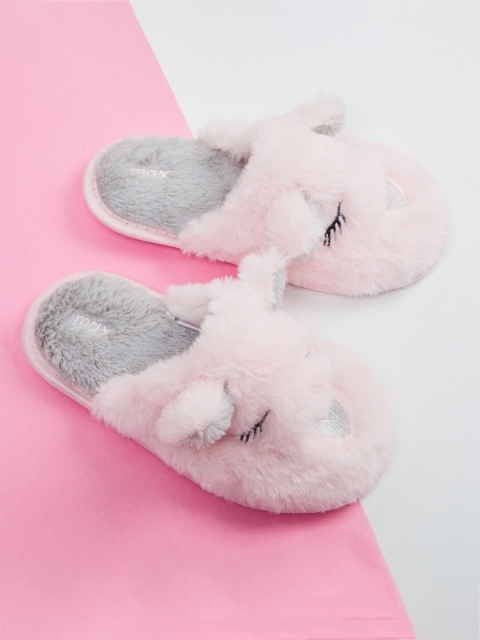 

max Girls Pink Woven Design Canvas Mules