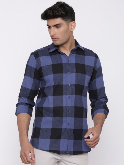 

Tistabene Men Blue Regular Fit Checked Casual Shirt