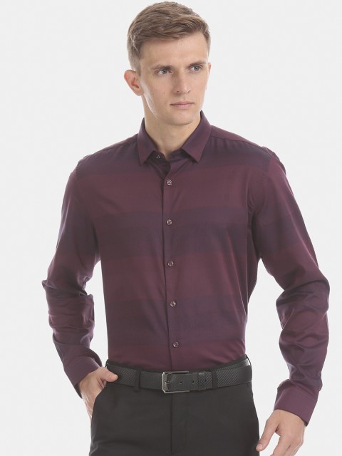 

True Blue Men Maroon Slim Fit Striped Casual Shirt