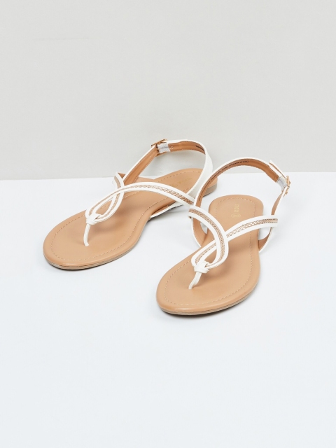 

max Women White Solid PU Open Toe Flats