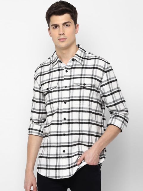 

AMERICAN EAGLE OUTFITTERS Men White & Grey Slim Fit Checked Pure Cotton Casual Shirt
