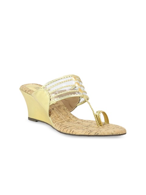 

Inc 5 Women Gold-Toned Woven Design Wedges