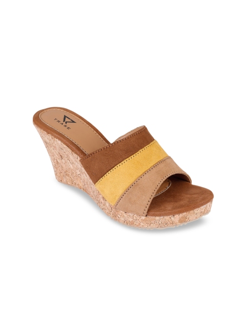 

TRASE Women Tan Solid Pumps
