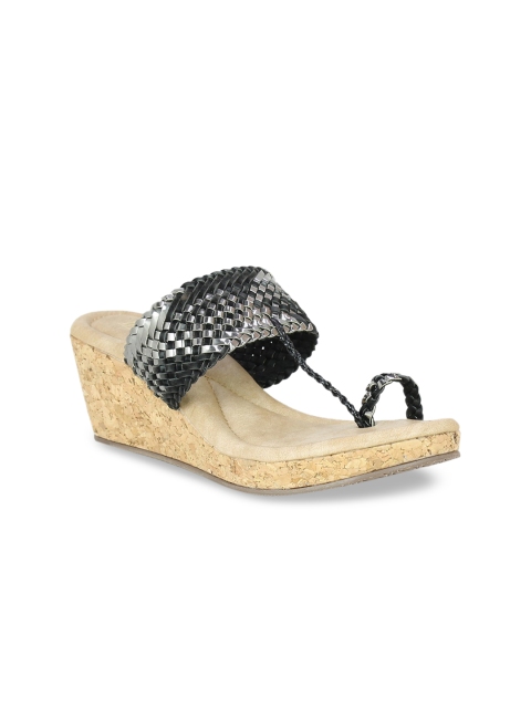 

Inc 5 Women Black Woven Design Sandals
