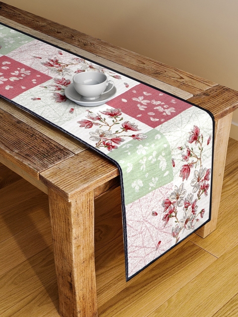 

KLOTTHE Set Of 3 Pink & White Woven Design Hand-Tufted Table Runners