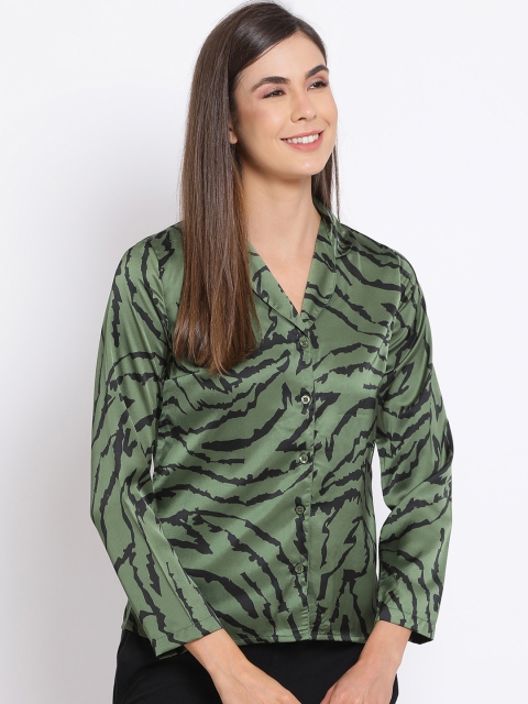 

Oxolloxo Women Green & Black Regular Fit Printed Casual Shirt