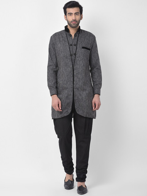 

SG LEMAN Men Black Solid Kurta with Churidar