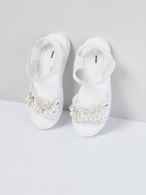 

max Girls White Sandals