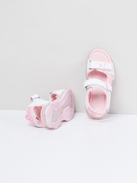 

max Girls White Sandals