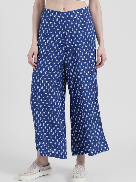 

Zink London Women Blue & White Printed Wide Leg Palazzos