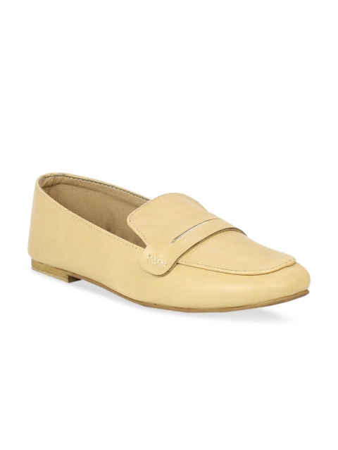 

Inc 5 Women Beige Solid Ballerinas