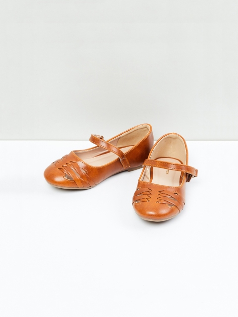 max Girls Brown Solid PU Ballerinas