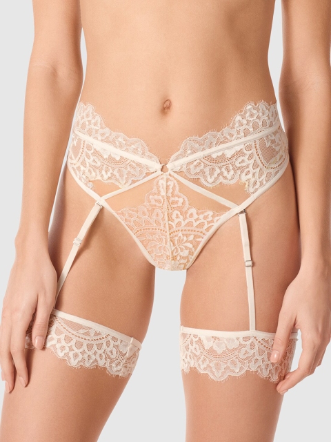 

La Senza Women White Self Design Thongs 11164156-68H0