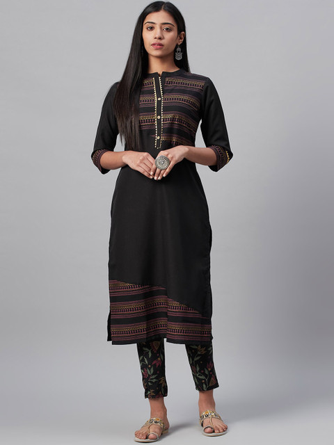 

ZIYAA Women Black Foil Printed Straight Kurta