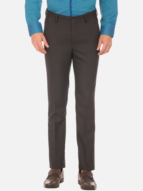 

Excalibur Men Brown Slim Fit Solid Regular Trousers