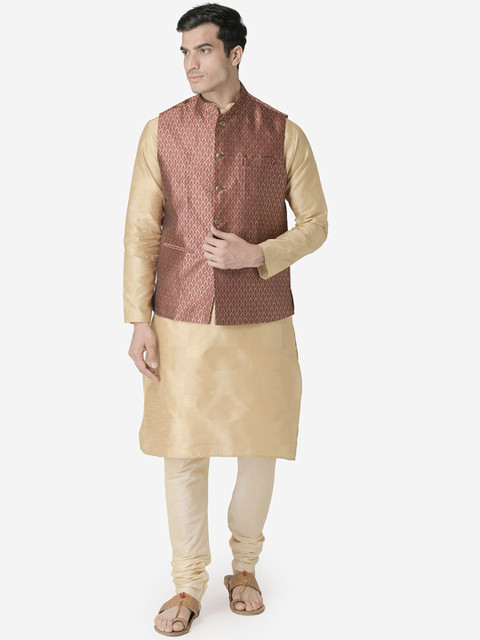 

TABARD Men Beige & Maroon Solid Kurta with Churidar & Nehru Jacket