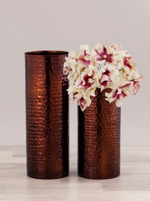 

Aapno Rajasthan Set of 2 Copper-Toned Solid Hammered Antique Flower Vases