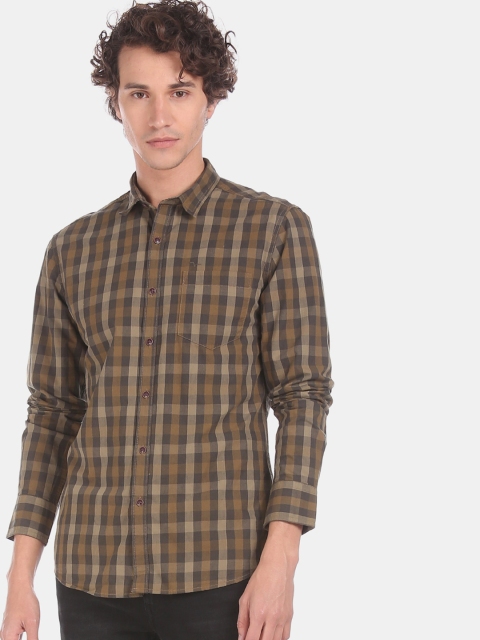 

Flying Machine Men Brown Regular Fit Checked Casual Shirt