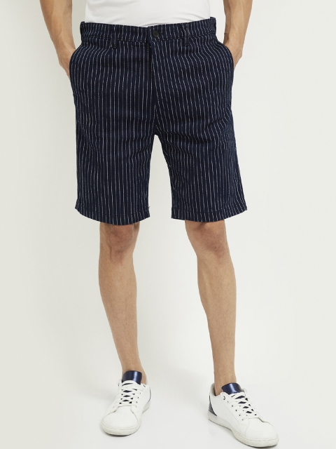 

max Men Blue Striped Regular Fit Regular Shorts