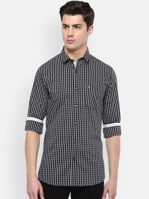 

Van Heusen Sport Men Black & White Slim Fit Checked Casual Shirt