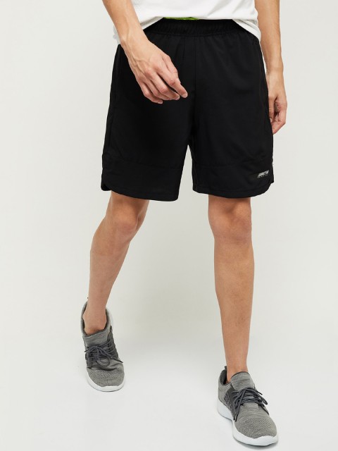 

max Men Black Solid Regular Fit Sports Shorts