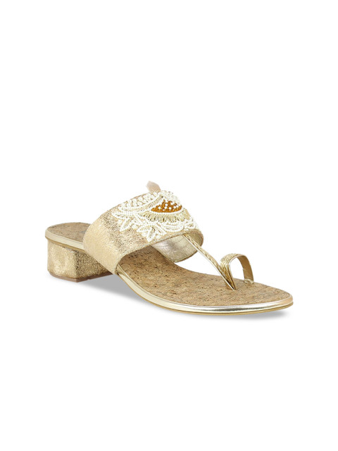 

Inc 5 Women Gold-Toned Woven Design Sandals