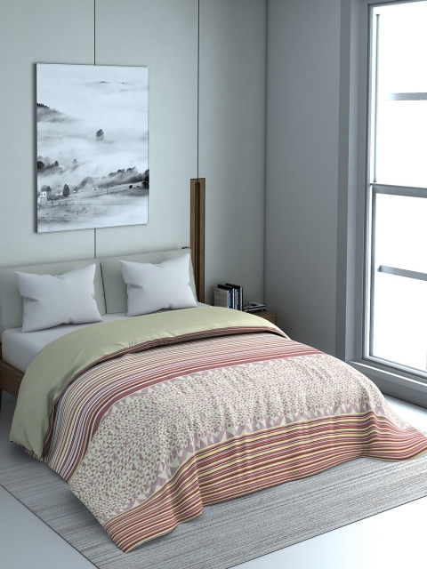 

SPACES Maroon & White Printed AC Room 300 GSM Cotton Double Queen Bed Comforter