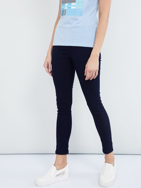 

max Women Blue Solid Jeggings