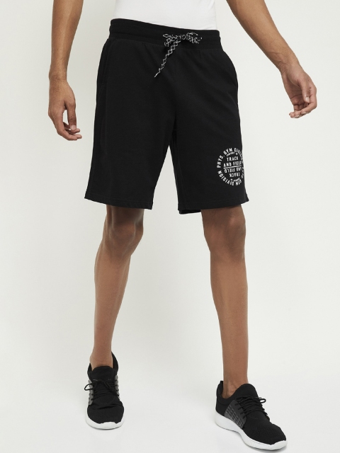

max Men Black Solid Regular Fit Regular Shorts