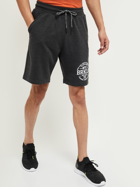 

max Men Charcoal Grey Solid Regular Fit Regular Shorts