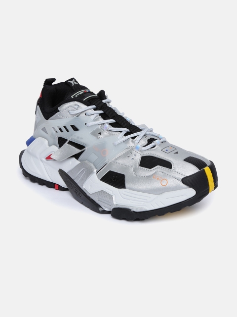 

Xtep Men Black & Grey Running Shoes