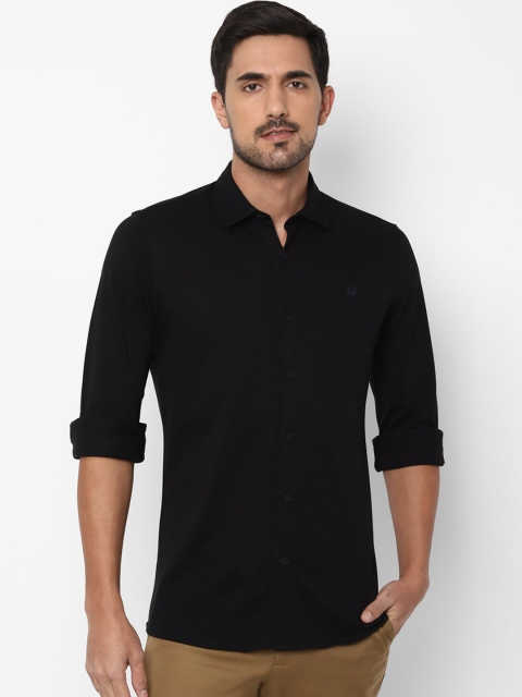 

Solly Jeans Co. Men Black Regular Fit Solid Casual Shirt