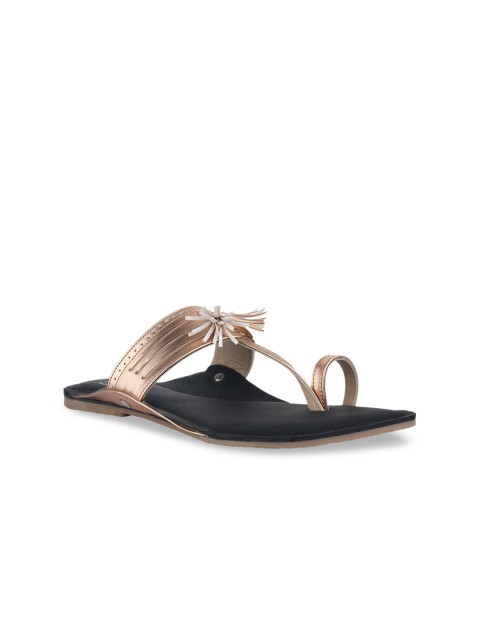 

SKO Women Gold-Toned Leather One Toe Flats