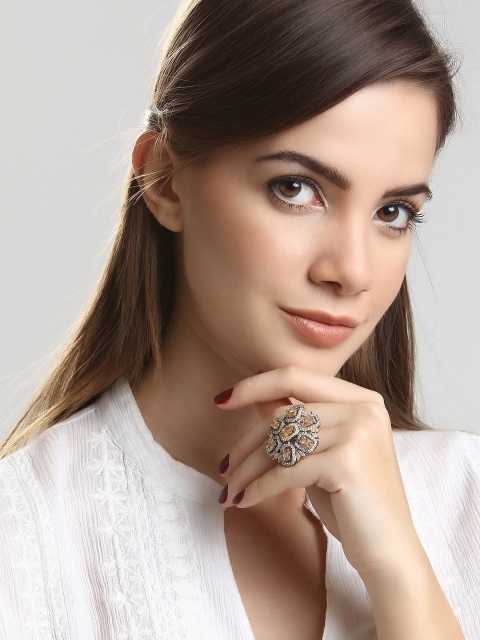 

Rubans Silver-Plated White & Beige Cubic Zirconia Studded Adjustable Finger Ring