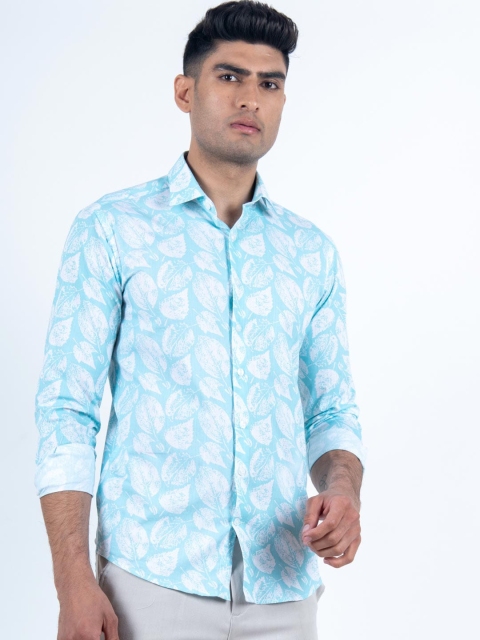 Tistabene Men Blue & White Regular Fit Printed Casual Shirt