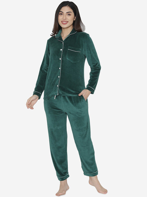 

Fluffalump Women Green Solid Velvet Night Suit