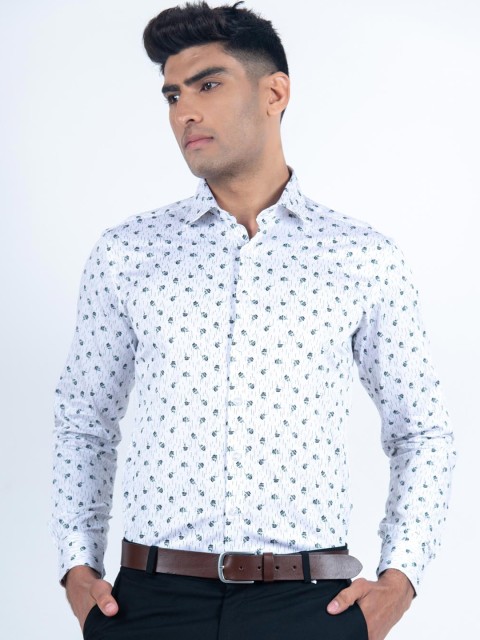 

Tistabene Men White Regular Fit Printed Casual Shirt
